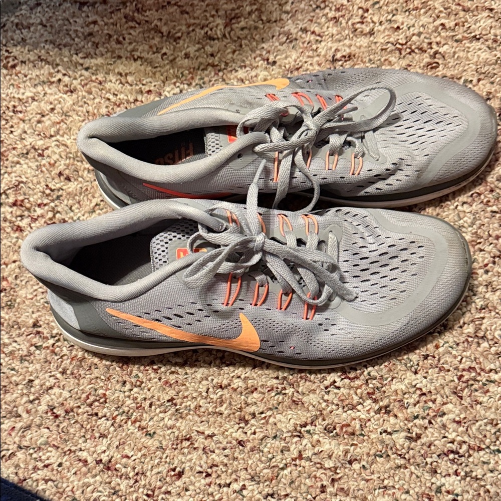 Nike Running Shoes - Picture 3 of 4